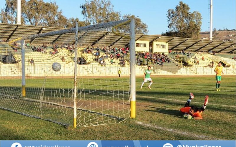 Alcalde de Vallenar denuncia a SLEP Huasco de inscribir el Estadio Municipal a su nombre