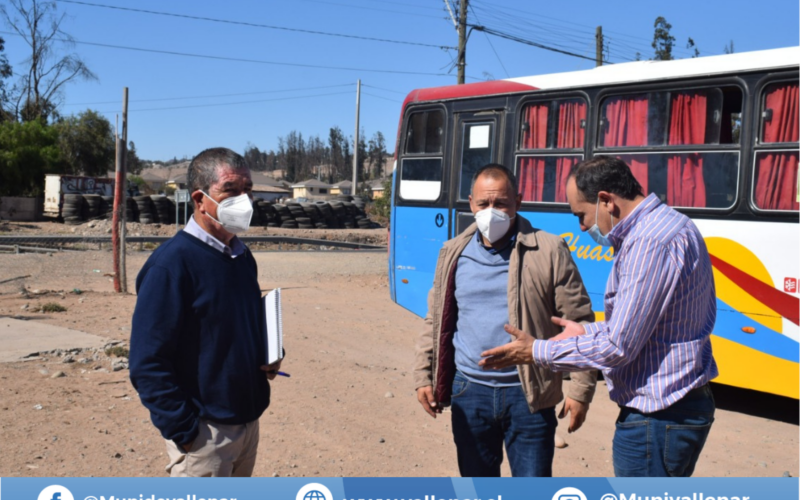 Alcalde Analiza opciones de mejoramiento del transporte público para Vallenar