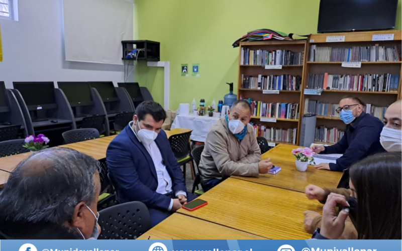 ALCALDE FLORES ANTE HECHOS DE VIOLENCIA EN ESTABLECIMIENTOS EDUCACIONALES: “SE DEBE TRABAJAR UNIDOS Y TENER UNA MIRADA MÁS PROFUNDA DEL PROBLEMA”