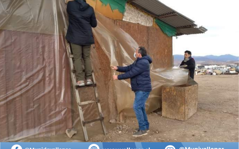 Alcalde de Vallenar señaló que enfoque del municipio no es sólo repartir nylon los días de lluvia sino avanzar en la construcción de viviendas dignas