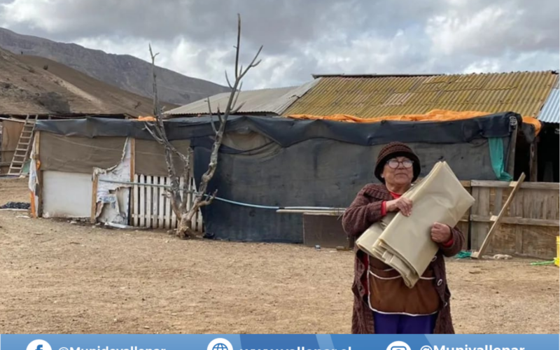 Municipio de Vallenar ha entregado nylon a más de 1000 familias de la comuna ante evento meteorológico