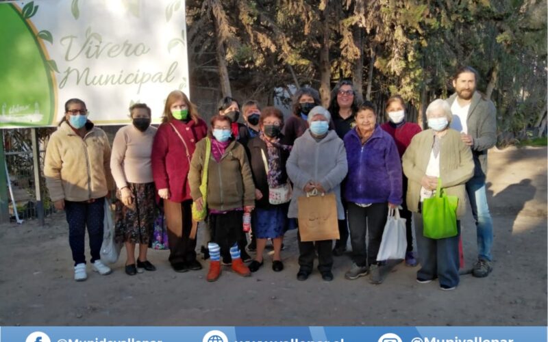 Con taller de compostaje se empieza a ejecutar proyecto “Yo reciclo por un Vallenar más limpio”