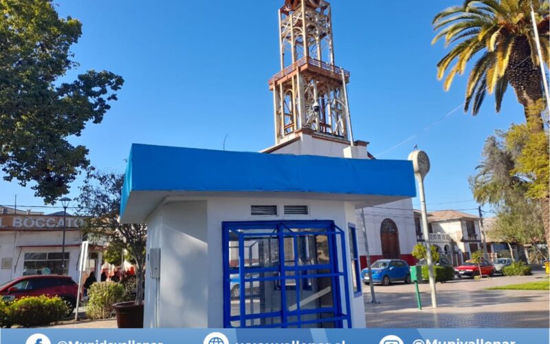 Municipio de Vallenar se prepara para el Desierto Florido instalando kiosco de información turística