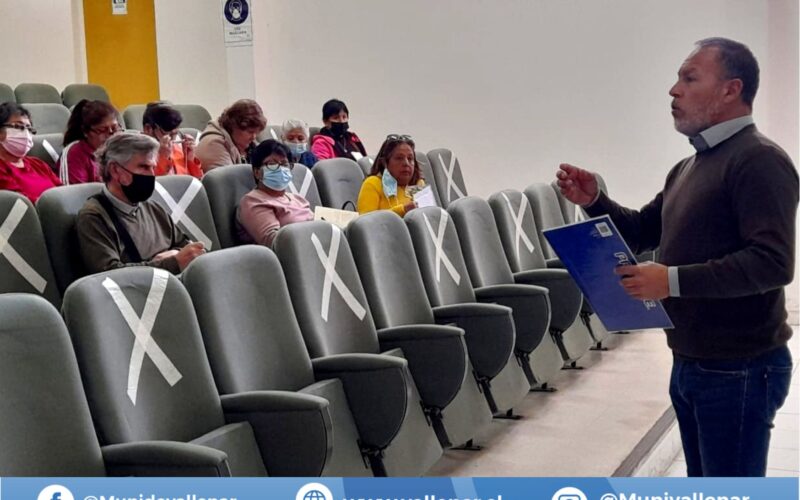 Alcalde de Vallenar informó a dirigentes vecinales sobre actual situación del cementerio municipal