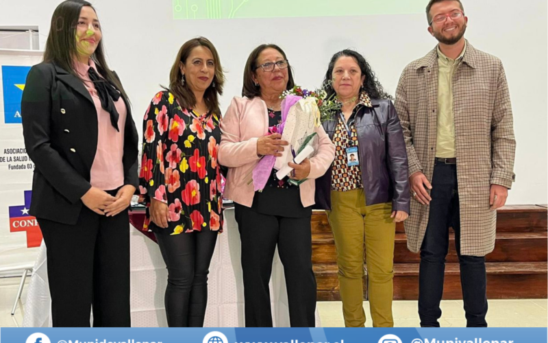 EMOTIVO RECONOCIMIENTO A FUNCIONARIOS DE LA ATENCIÓN PRIMARIA DE SALUD