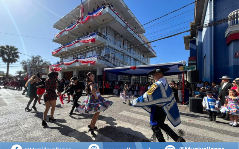 LA PLAZA AMBROSIO O’HIGGINS SE LLENÓ DE ORGULLO Y EMOCIÓN