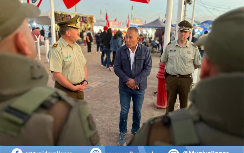 El General de Zona Jorge Muñoz en conjunto con el alcalde Armando Flores Jiménez, destacaron el tremendo trabajo que realiza carabineros en conjunto con nuestros equipos de Seguridad Ciudadana.