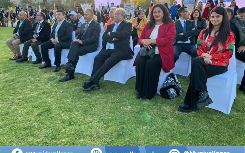 VALLENAR DESLUMBRA EN ACTO CÍVICO Y DESFILE