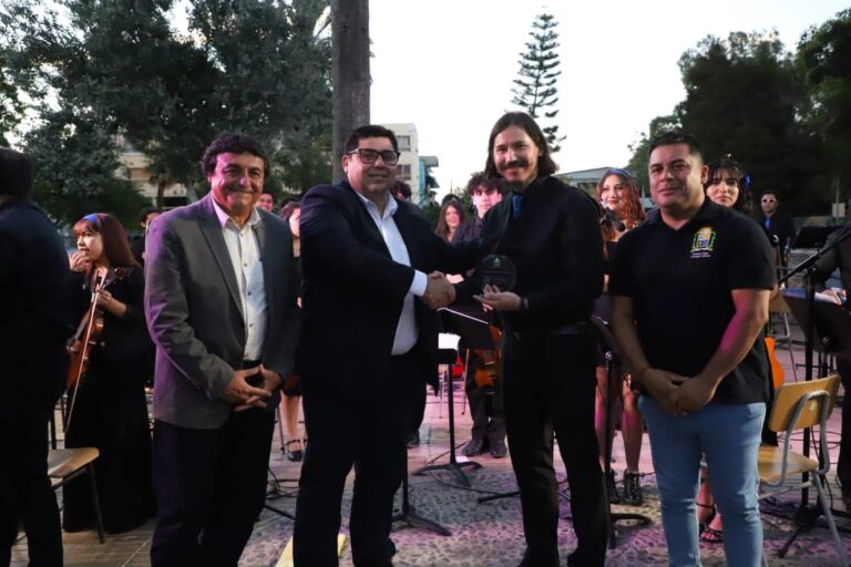 CORONACIÓN DE LA VIRGEN DEL ROSARIO MARCA EL INICIO DE LA FIESTA RELIGIOSA DEL CARRIZO