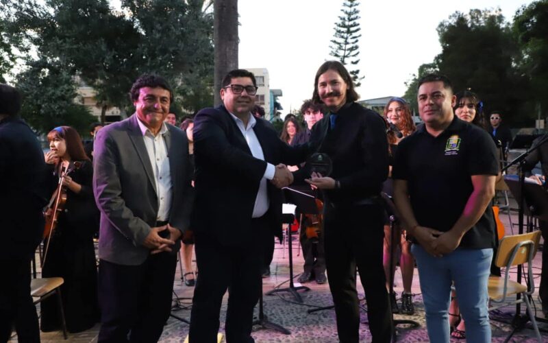 UNA NOCHE DE MÚSICA, EMOCIÓN Y CULTURA EN LA PLAZA AMBROSIO O´HIGGINS