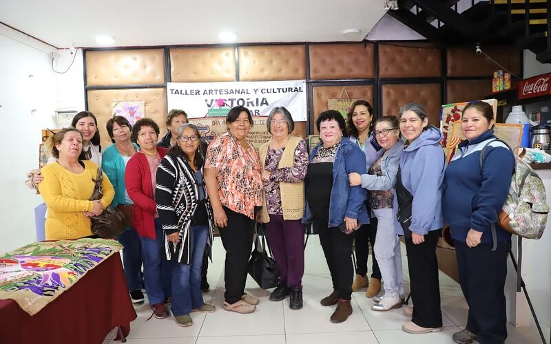 EXPOSICIÓN DE ARPILLERAS DEL TALLER VICTORIA EN CENTRO CULTURAL