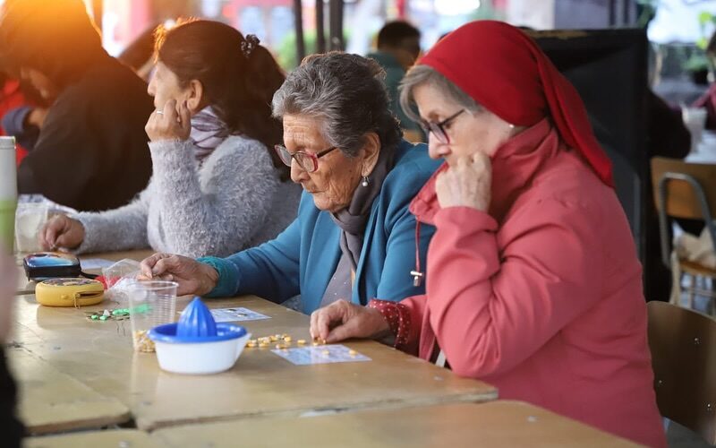 LOTA EN LA PLAZA