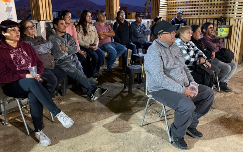ALCALDE Y VECINOS DE 4 PALOMAS ACUERDAN SOLUCIONES