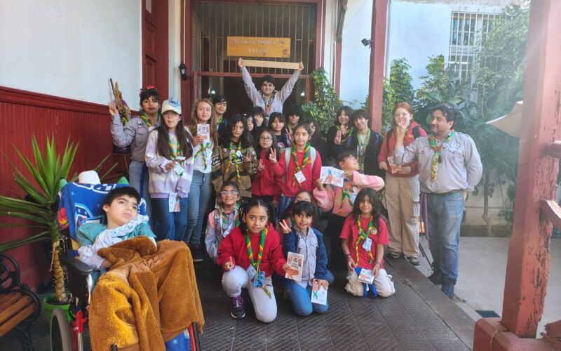 NUESTRA BIBLIOTECA AL SERVICIO DE LA COMUNIDAD
